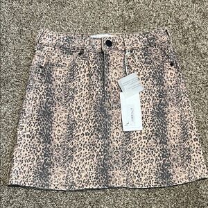 Dear John Quinn Snow Leopard mini skirt